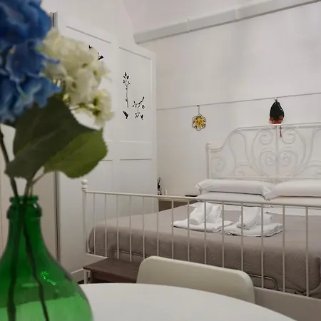 Mari Bed and breakfast Bari